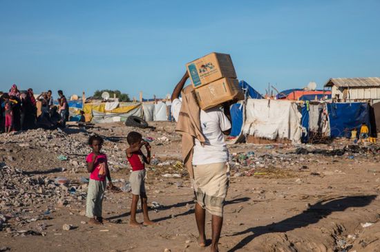 الأغذية العالمي: أطعمة جاهزة للنازحين من سيول عدن