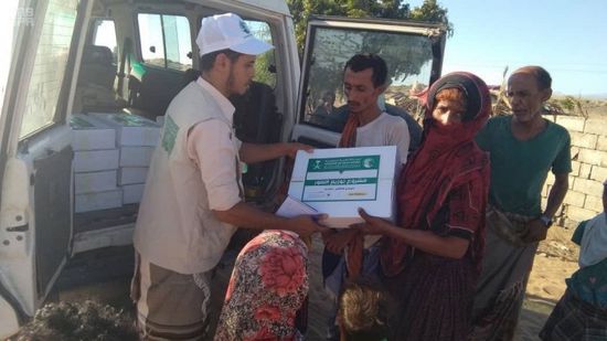 تمور سعودية للنازحين في مأرب ولحج