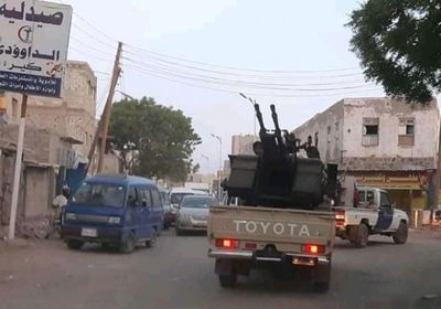 بالصور.. انتشار قوات العاصفة بشوارع عدن لمنع الفوضى