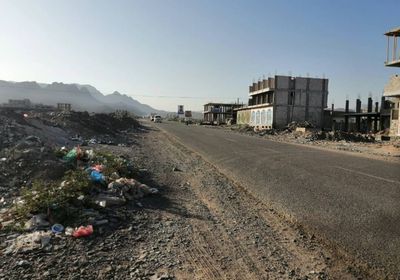 لمنع أسواقه.. الأمن يلاحق موردي القات في ردفان  