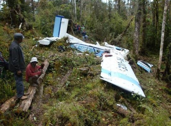  مقتل أمريكي في تحطم طائرة مساعدات بإندونيسيا
