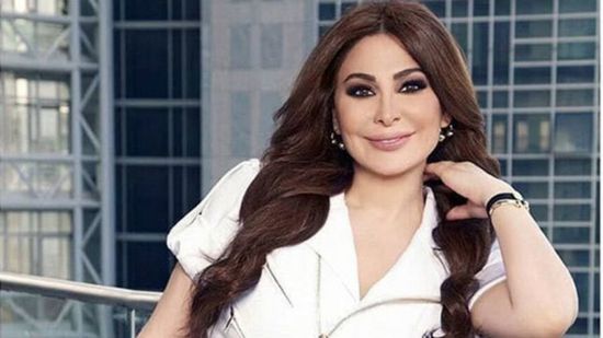 إليسا تعلق على الحالة الاقتصادية للبنان بمقولة للإمام علي