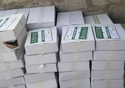 توزيع 3425 كرتون تمور في الحديدة ومأرب