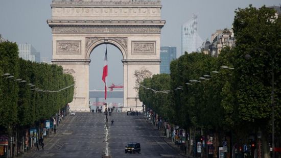 خوفاً من كورونا.. فرنسا ترفض فتح المتنزهات والحدائق بباريس