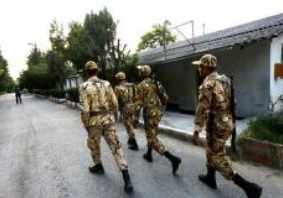 اندلاع اشتباكات مسلحة في ثكنة عسكرية تابعة للجيش الإيراني