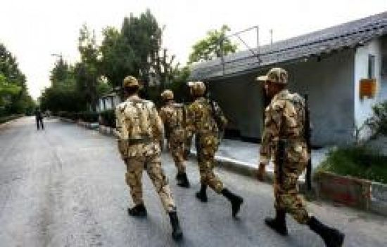 اندلاع اشتباكات مسلحة في ثكنة عسكرية تابعة للجيش الإيراني