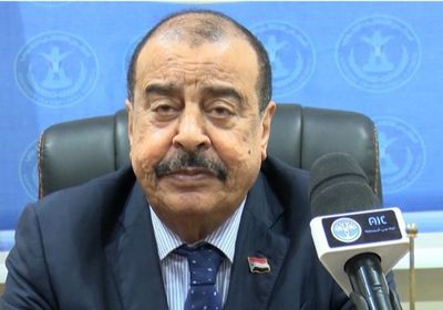 "الإدارة الذاتية" تعلن تدشين المقاومة العسكرية في وادي حضرموت وشبوة وأبين