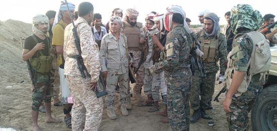 رئيس انتقالي أبين يتفقد الخطوط الأمامية شرق زنجبار