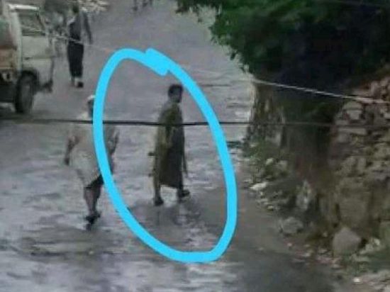 لسبب غريب.. مسلح إخواني يفتح النار على مواطن بتعز