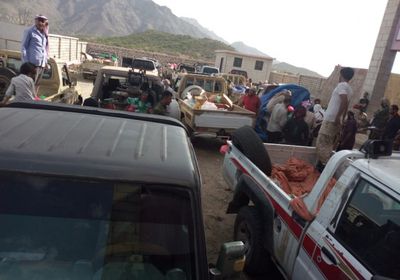 "الشعيب" تؤمن احتياجات المرابطين شمال الضالع (صور)