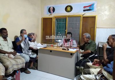 "انتقالي خنفر" يناقش آليات الإدارة الذاتية للجنوب