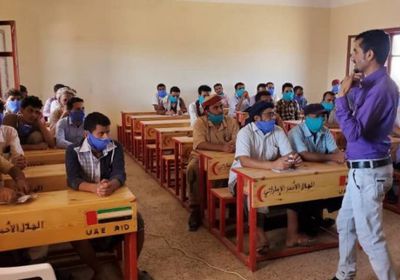 تدريب العاملين الصحيين بألوية العمالقة على مكافحة كورونا