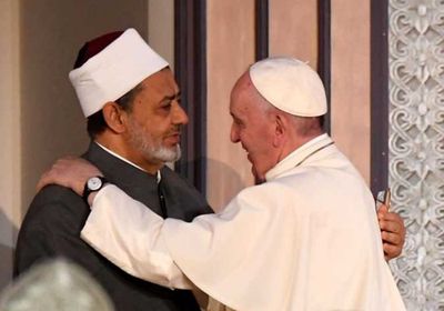  بالتضرع والصلاة.. العالم يوحد قبلته لرفع وباء كورونا عن البشرية