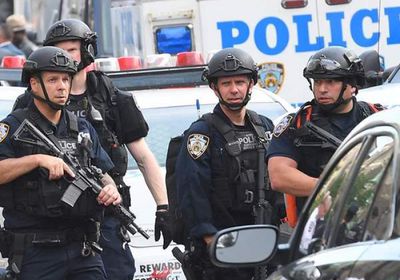 شاهد.. الشرطة الأمريكية تقبض على ناشط سعودي