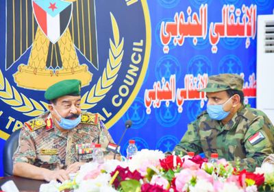 "الاستشارية العسكرية" تناقش تطورات العمليات في أبين