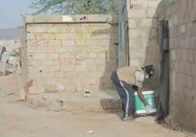 توزيع 114 طن مساعدات غذائية في عتق