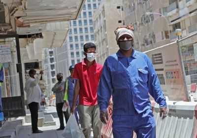 كاتب إماراتي يكشف حقائق مدوية عن كورونا في قطر