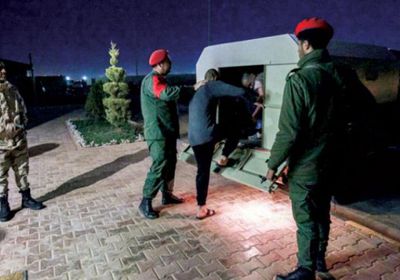 الجيش الليبي يقصف قاعدة الوطية الجوية