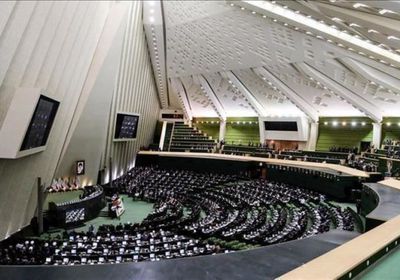 صحفي: البرلمان الإيراني المقبل سيكون تابعًا للحرس الثوري