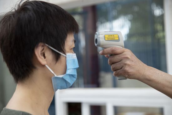 الصين تسجل 5 حالات إصابة بفيروس كورونا