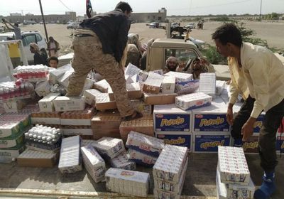 أبناء مرفد بيافع يسيرون قافلة للمرابطين بشقرة (صور)