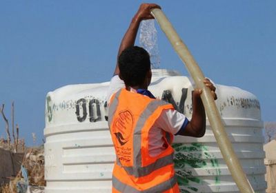 تزويد مديريات حجة بشاحنتين لجلب المياه