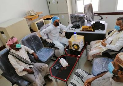 انتقالي سيئون يدعم مركز الغرفة بمحاليل لجهاز CBC