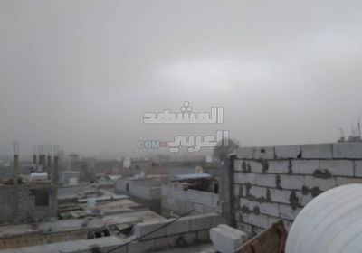 الغبار يحجب سماء مدينة جعار (صور)