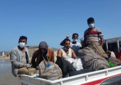 "المشتركة" تسلم 12 قادمين من جيبوتي لـ"صحة ذُباب"