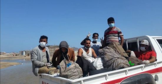 "المشتركة" تسلم 12 قادمين من جيبوتي لـ"صحة ذُباب"