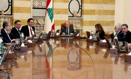 لبنان يشيد بتكاتف البنوك المحلية لإنقاذ الاقتصاد بالبلاد