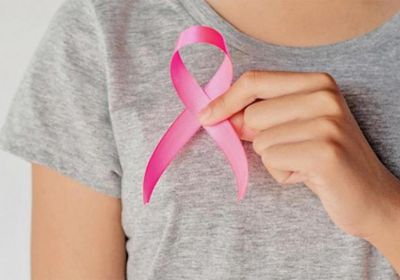 الإندبندنت: مريضات سرطان الثدي في إنجلترا يخشين الموت مبكراً بسبب كورونا