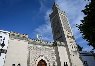 بعد تعليق شهرين.. فرنسا تسمح باستئناف التجمعات الدينية