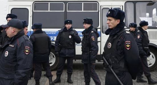  مجهول يحتجز رهائن بأحد بنوك العاصمة الروسية موسكو