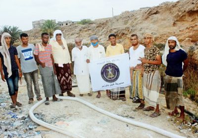 انتقالي غيل باوزير يواصل جهوده لإزالة المياه الراكدة (صور)