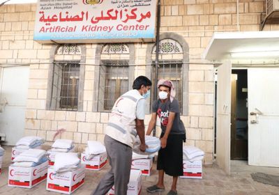 "هلال الإمارات" يوزع 978 سلة غذاء في ميفعة