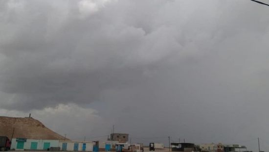 هطول أمطار غزيرة على يبعث بحضرموت (صور)