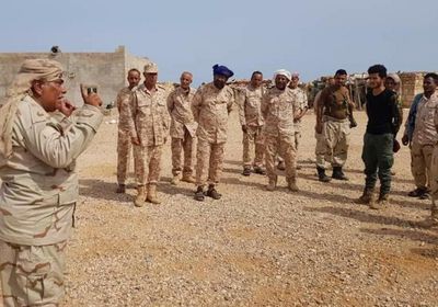 قيادة اللواء الأول تتفقد القوات الجنوبية بسقطرى (صور)