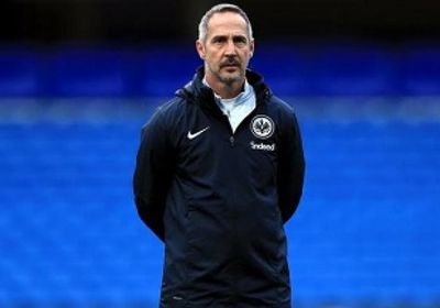 مدرب آينتراخت فرانكفورت يأمل في تصحيح المسار عبر مباراة فرايبورج