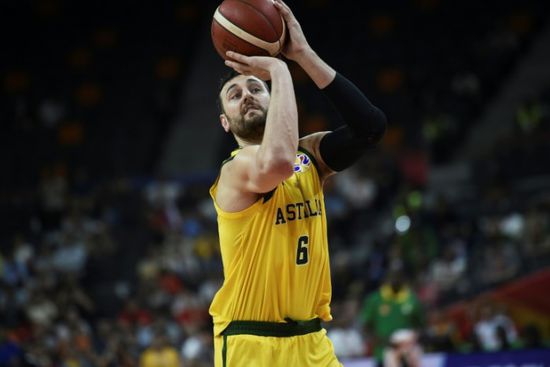 بوجوت يقرر عدم تجديد عقده مع سيدني كينجز.. ويرفض الاعتزال