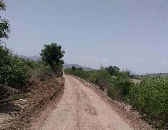 بمبادرة شعبية.. تأهيل طريق الملاح المتضرر من السيول