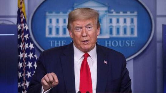 ترامب يهدد بإغلاق مواقع التواصل الاجتماعي بعد خلاف مع موقع تويتر