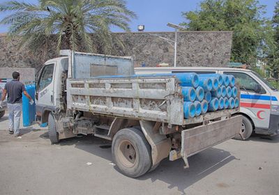 100 إسطوانة أكسجين لمستشفى الجمهورية بعدن