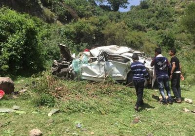 بالصور.. 3 ضحايا في حادث مروري بإب