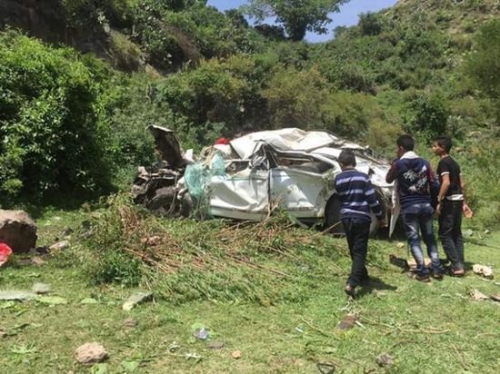 بالصور.. 3 ضحايا في حادث مروري بإب