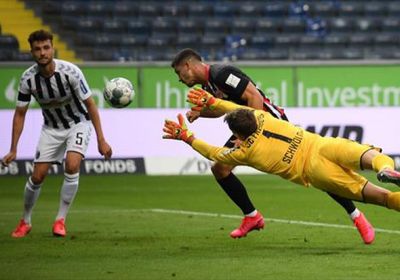 الأندية الألمانية تحتاج مليار يورو للتغلب على وباء كورونا