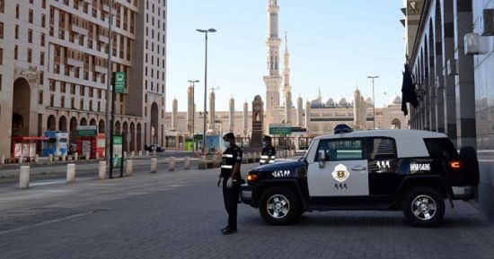 وزير الداخلية السعودية يعتمد الإجراءات الاحترازية ضد كورونا
