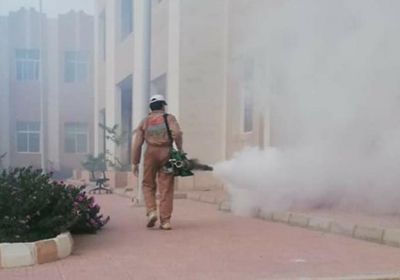 جهود إماراتية لمكافحة الأمراض الوبائية في سقطرى (صور)