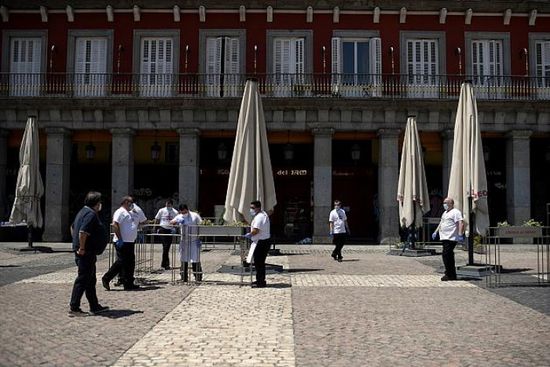 إسبانيا تخفف إجراءات العزل بدءًا من الأسبوع المقبل