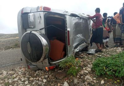 سوء الطقس يتسبب في حادث مروري بديكسم